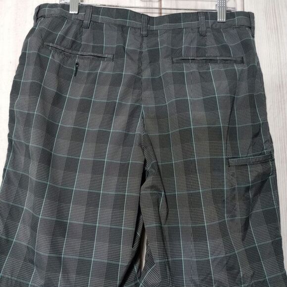PGA Tour Shorts Men's 34 Black and Grey Check - Picture 2 of 7